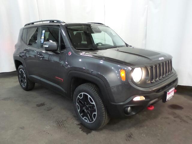 Certified Pre Owned 2017 Jeep Renegade Trailhawk 4x4 4wd